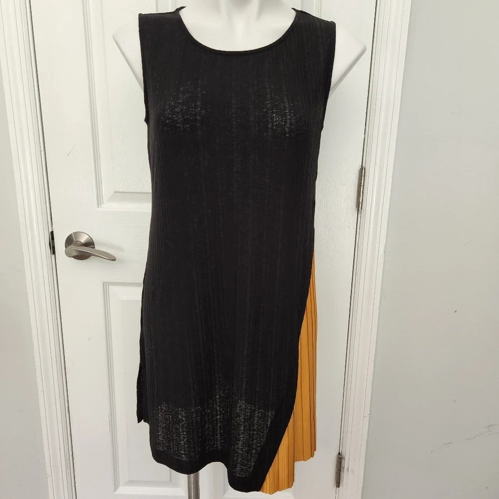 Alfani Black Gold Pleated Tunic Top